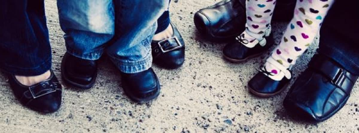 "Anidamiento": nuevo acuerdo de parejas separadas que se turnan la casa con todo e hijos