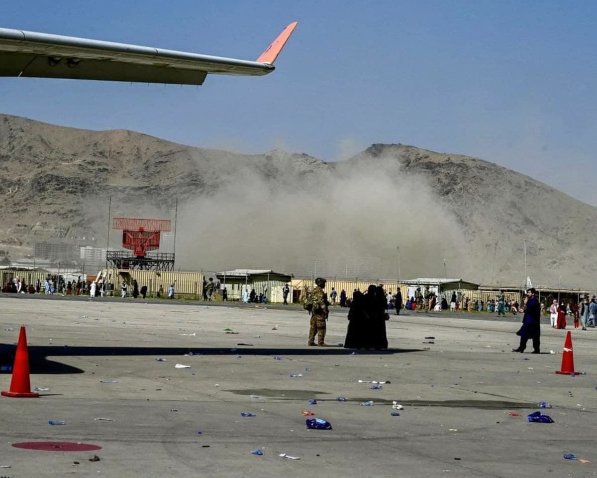 Tres atentados con bombas dejan varios decesos en Afganistán, apuntan al grupo ISIS-K