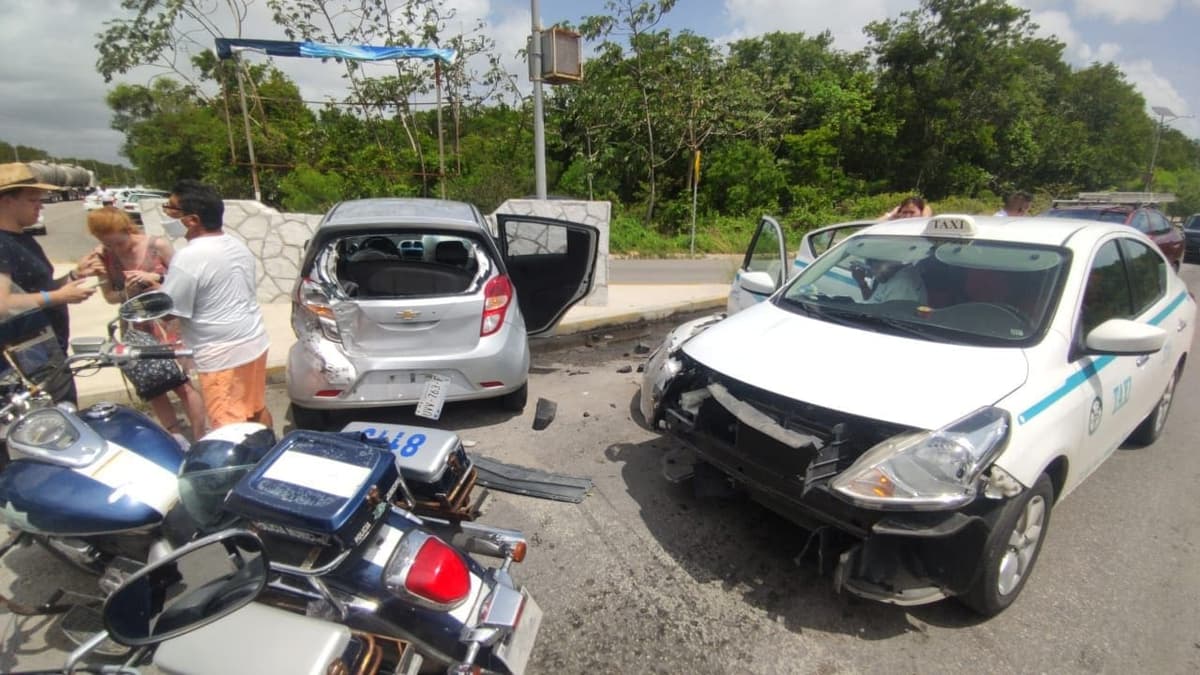Carambola deja cuantiosos daños materiales en Playa del Carmen