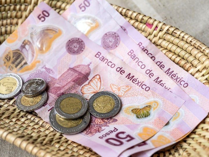 Joven le deja al mesero solo 3 pesos de propina y desata críticas