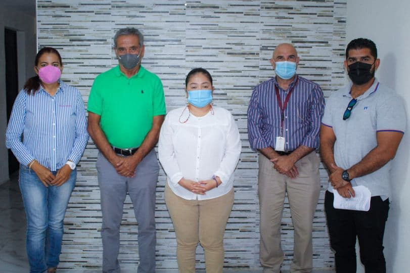 Se reúne Yensunni Martínez con delegado de la SEDATU