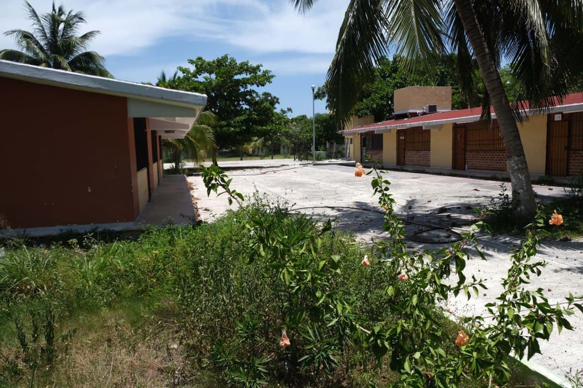 Gobierno de Puerto Morelos se suma a jornadas de recuperación de escuelas