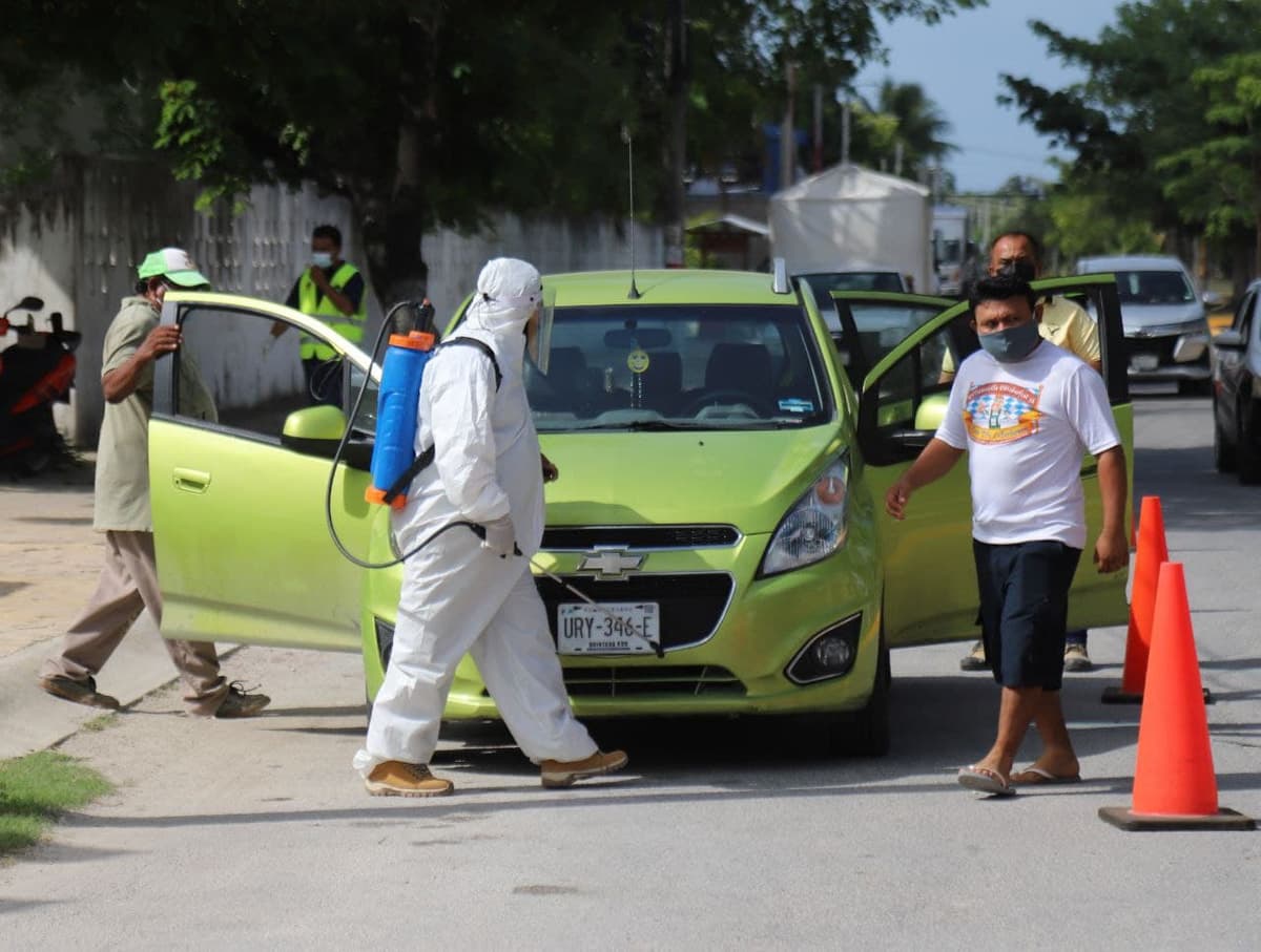 Gobierno de Puerto Morelos organiza nueva jornada de sanitización de vehículos