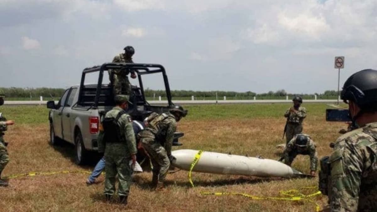 ¡Impresionante! Cayó un tanque con forma de misil en Taumalipas