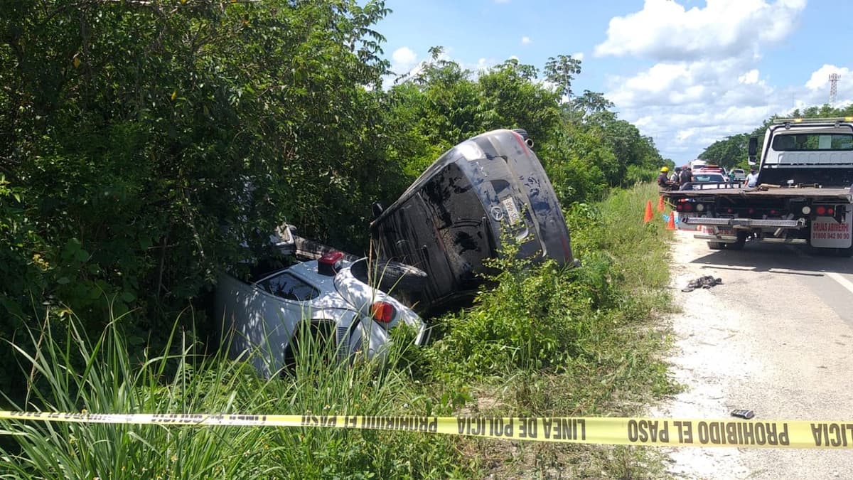 Choque en el libramiento carretero de Cancún deja un muerto y un herido