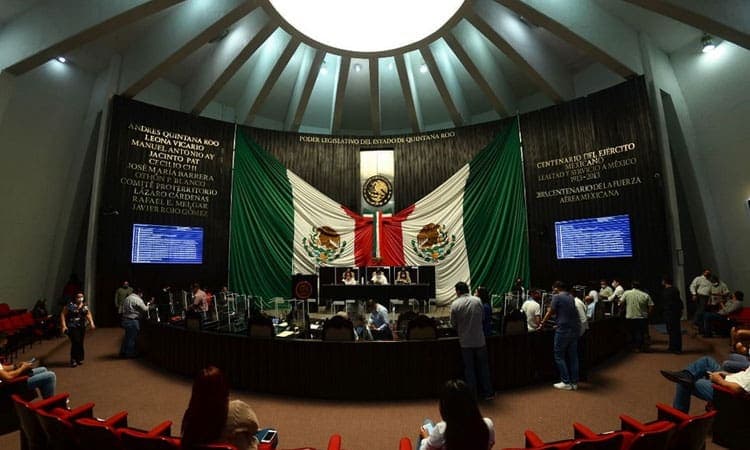 Se pronuncian 150 asociaciones contra la reelección por 12 años de diputados