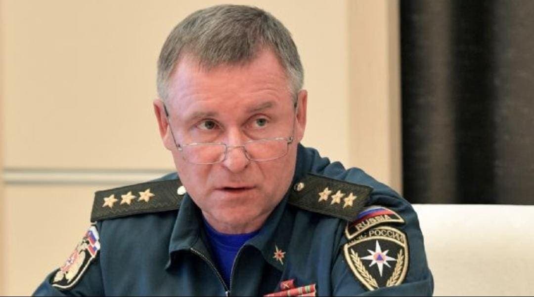 Muere ministro ruso; quiso salvar a camarógrafo que se fue al precipicio