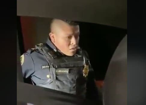 VIDEO EXCLUSIVO: ¡Te vas a ch@¢ a tu madre! Nuevo caso de abuso policial en México