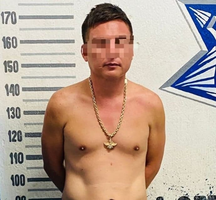 Detienen a sujeto ebrio que amenazaba con arma de fuego en Playa del Carmen