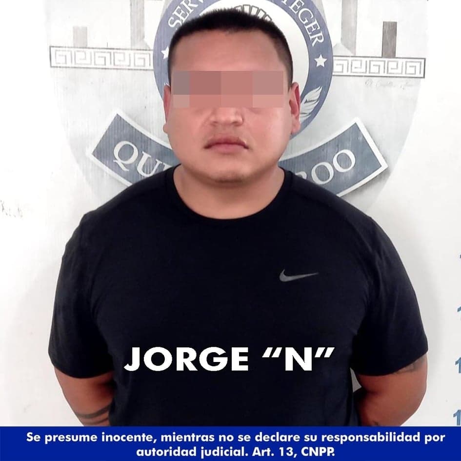 Detienen a dos presuntos asaltantes en Cancún; uno de ellos fue policía