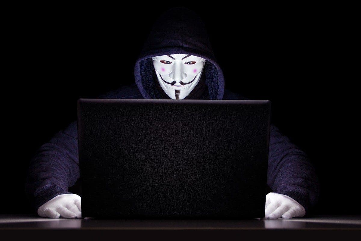 “El mundo es mejor sin FB”: Anonymous se adjudica caída de Facebook y WhatsApp