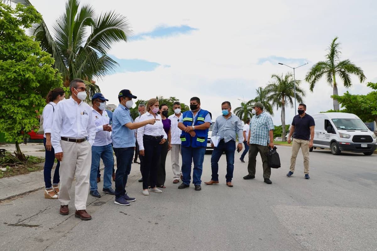 Gobernador Carlos Joaquín supervisa vialidades de Playa del Carmen