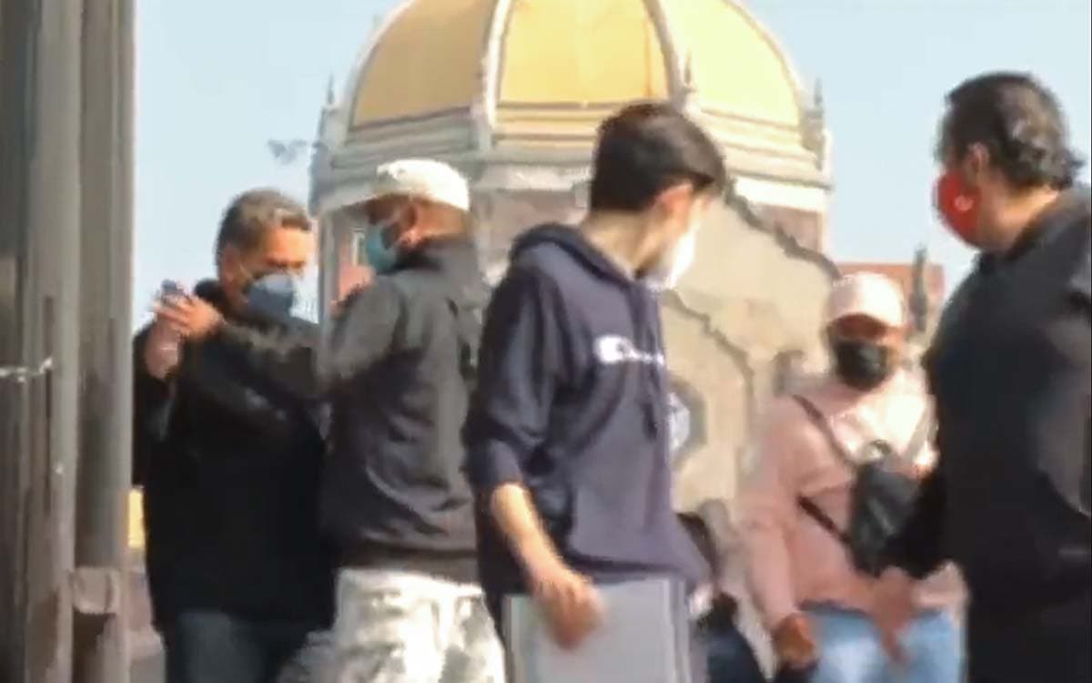 VIDEO: Guardia Nacional arrebata celular a reportero en la Basílica de Guadalupe