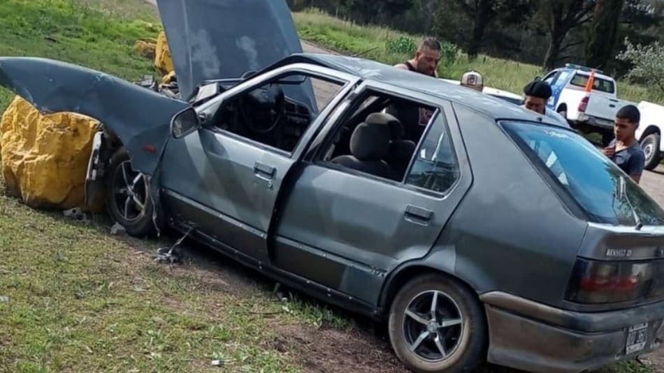 Niña de 9 años se fractura el fémur luego de que su padre la dejara manejar el auto familiar