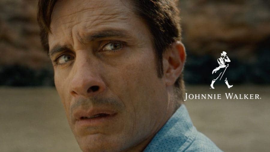 Johnnie Walker indemnizará a Gael García por uso indebido de su imagen