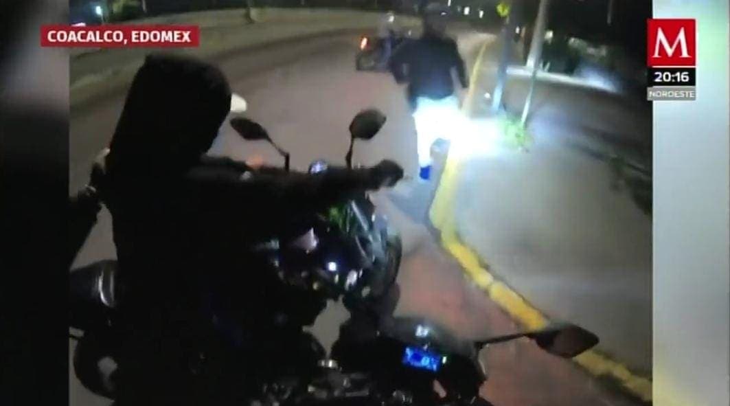Video: Asalto a motociclistas es captado por la cámara del casco
