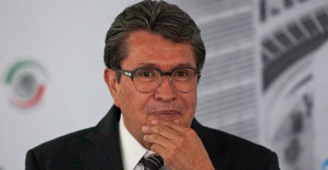 Ricardo Monreal destinó recursos del Senado para publicar dos libros suyos