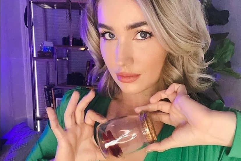 Influencer gana un millón de pesos a la semana por vender sus flatulencias