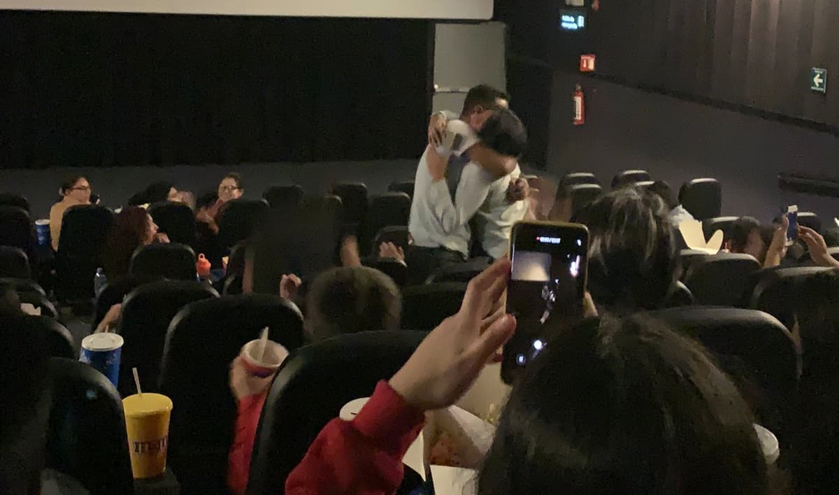 Sorprende propuesta de matrimonio en el estreno de ‘Spider-Man: No Way Home’