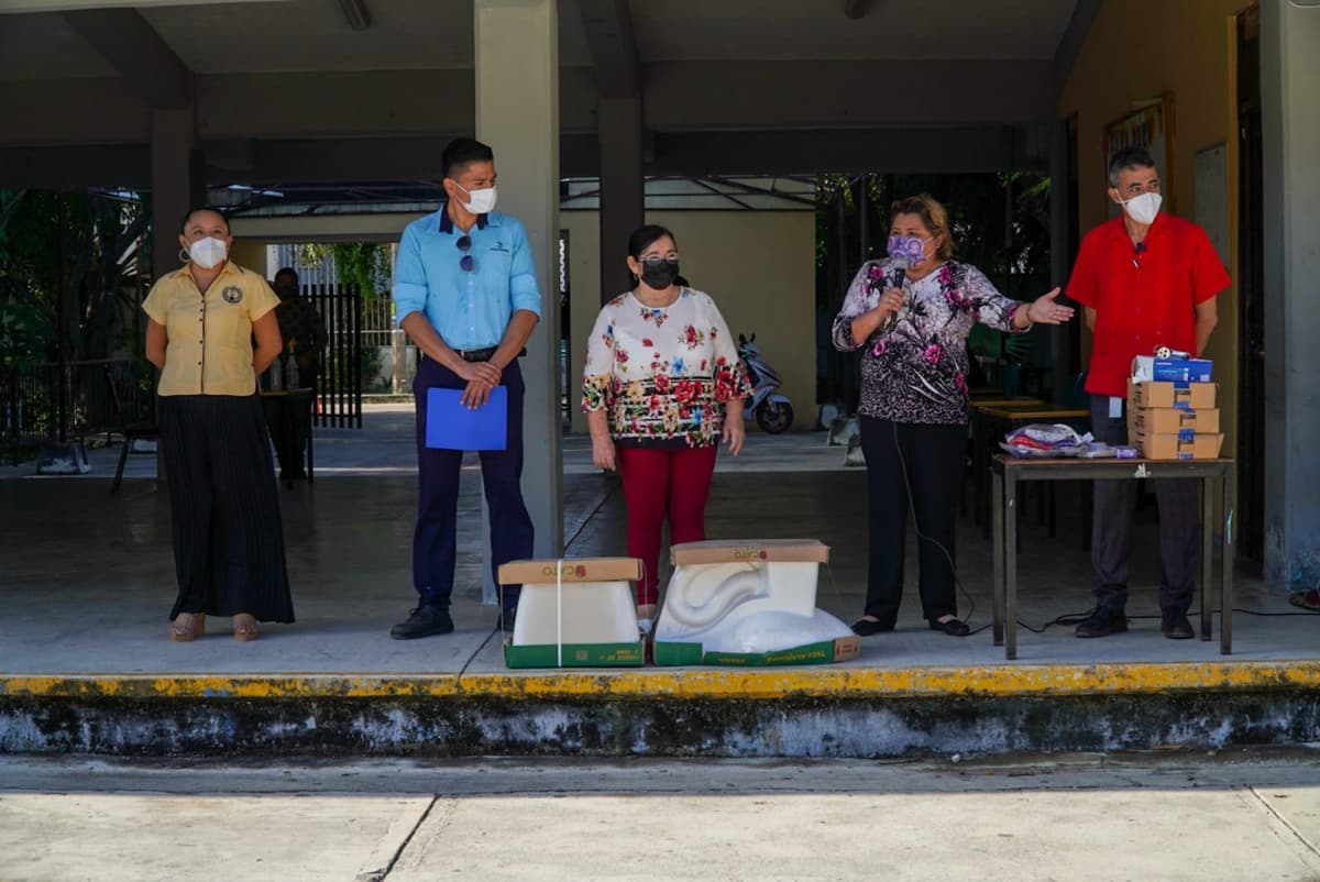 "Escuelas dignas Aguakan" un programa que apoya la educación y espacios dignos