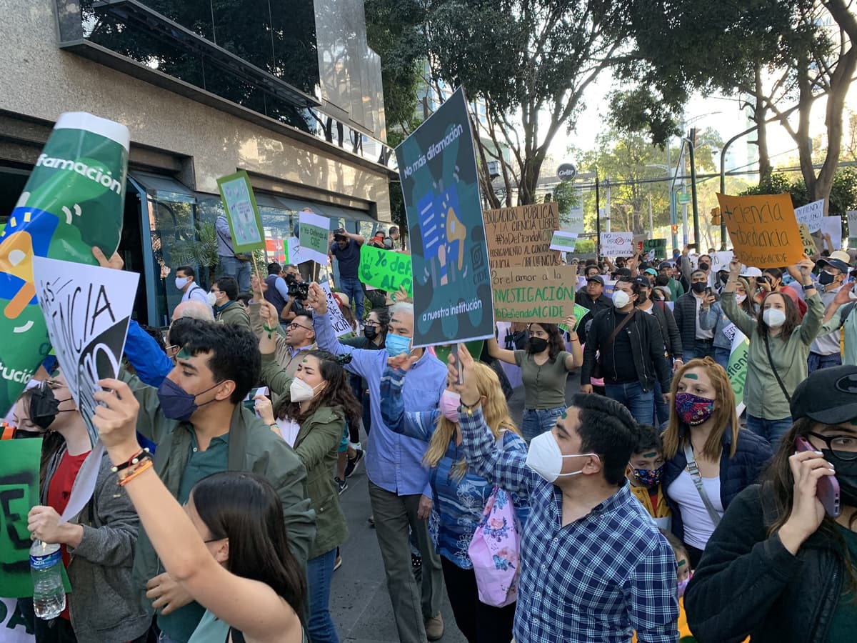 Comunidad estudiantil rechaza designación de secretario académico del CIDE