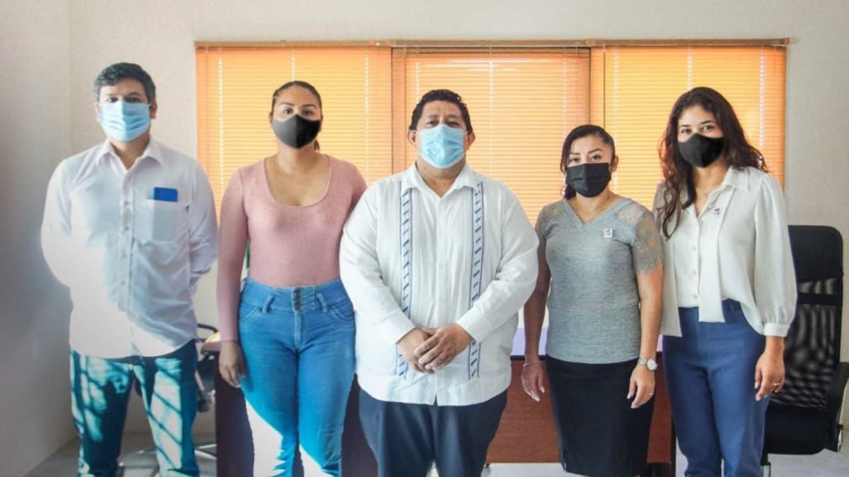 Se reúne Ileana Canul de Dzul para tratar proyectos sociales con la Dirección de Desarrollo Económico