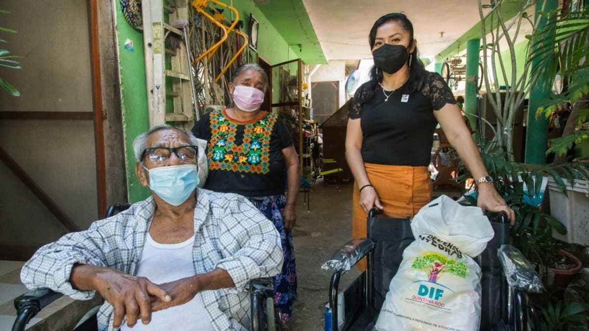 Continúa DIF Tulum con entrega de apoyos a las familias del municipio