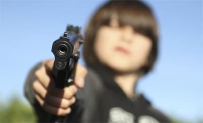 Diputada propone cárcel para vendedores de juguetes bélicos