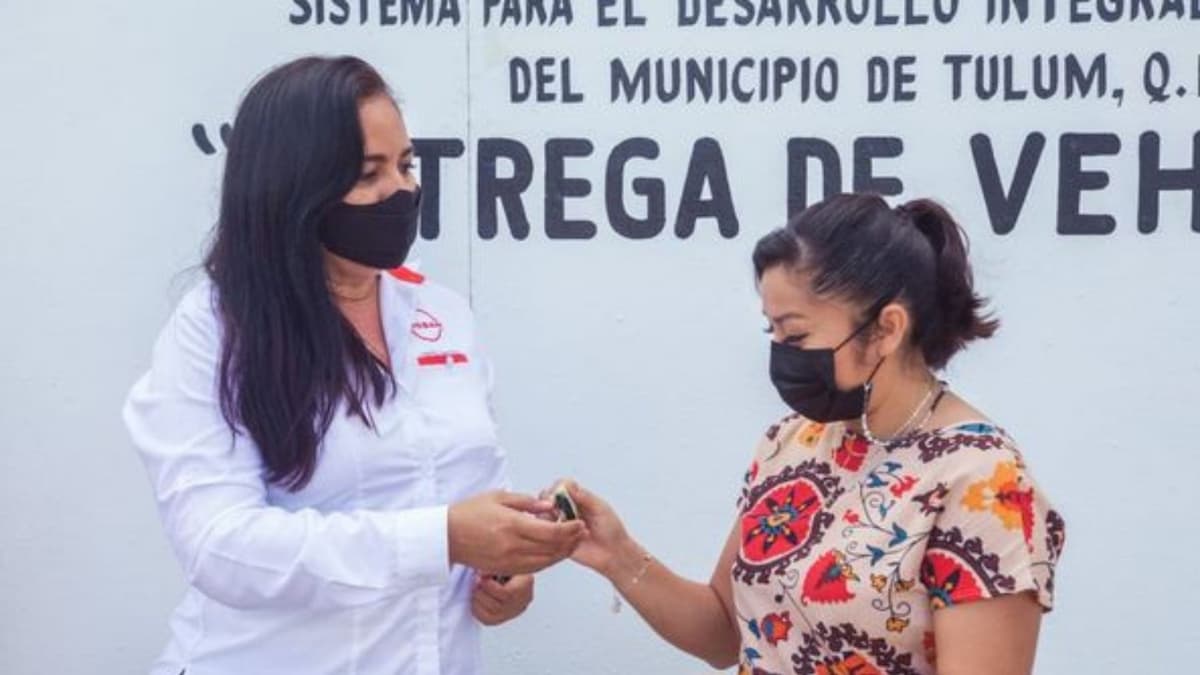Entrega DIF Tulum vehículos oficiales para actividades operativas dentro del municipio