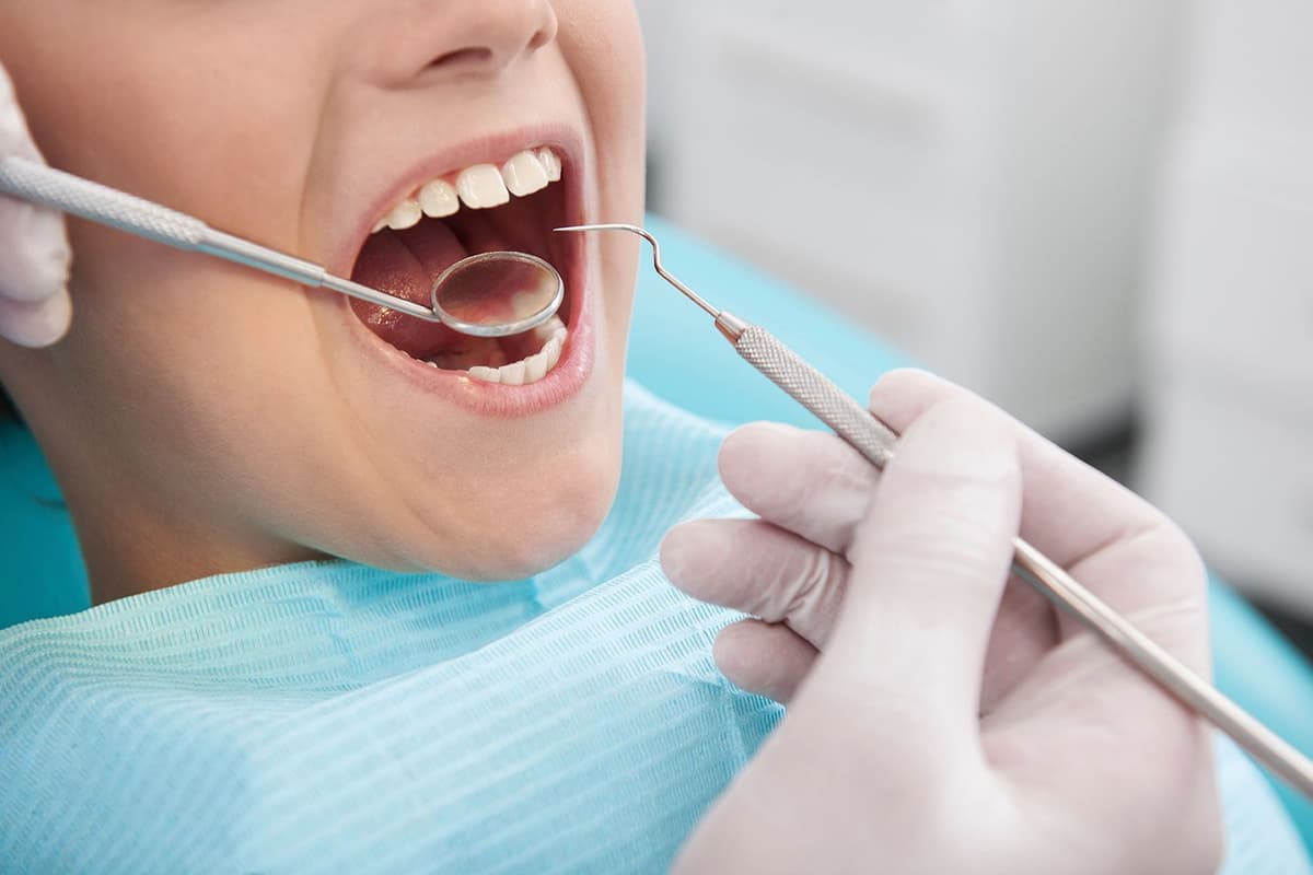 Dentista "rompía" los dientes a sus pacientes para aumentar sus ganancias