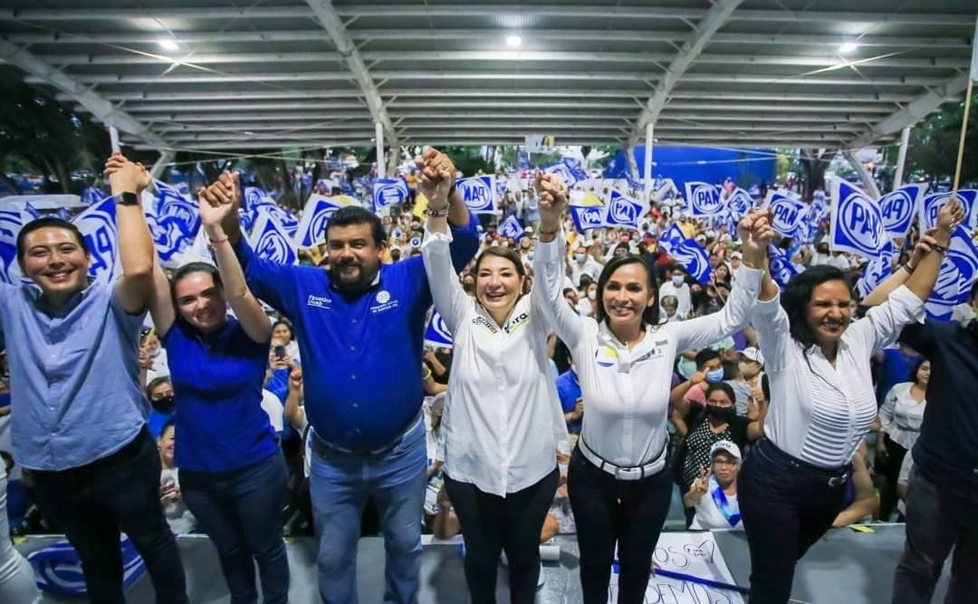 Encabeza Kira Iris las preferencias en el Distrito 10