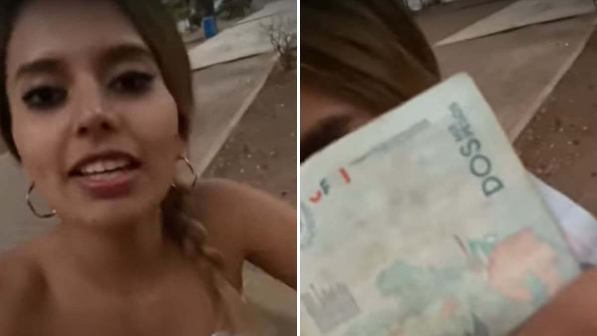 VÍDEO: Le dan a artista 4 mil pesos para que cantara 'muchas canciones' en una playa, eran colombianos