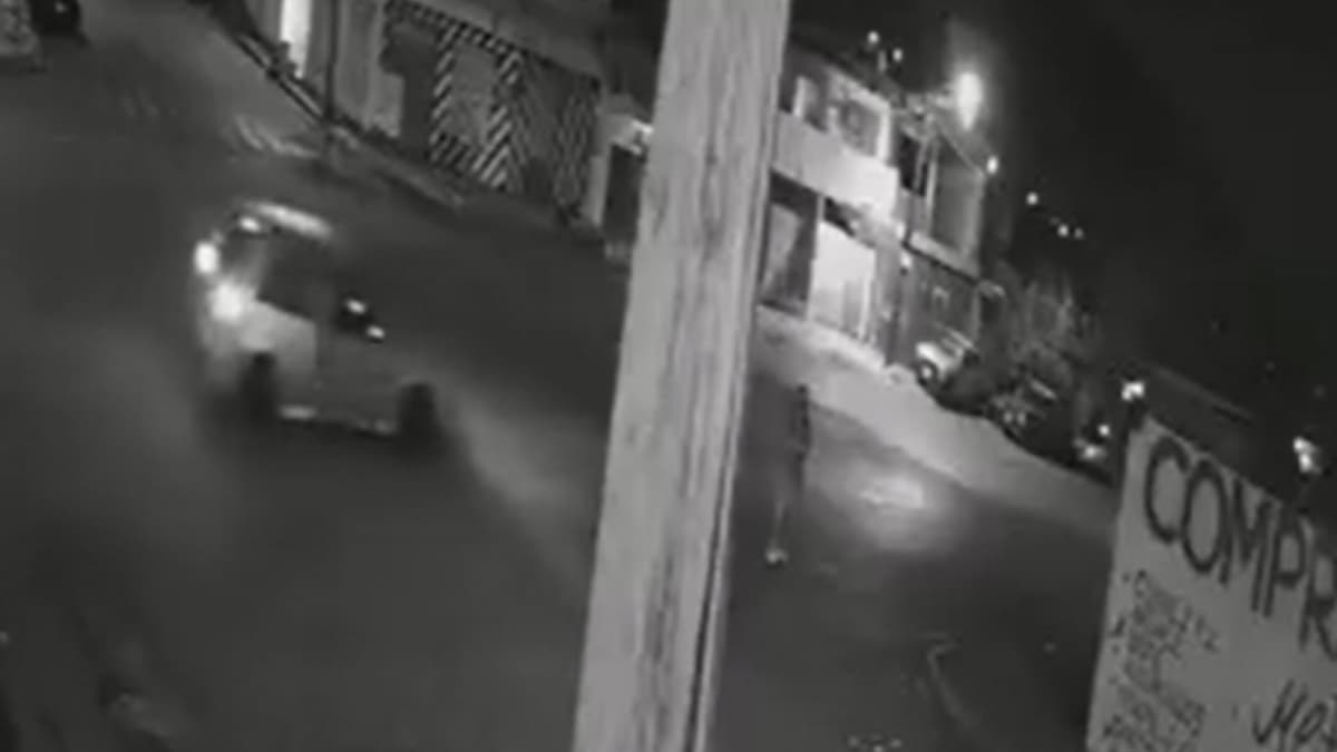 VIDEO: Captan cómo mujer se salva de intento de secuestro en Monterrey