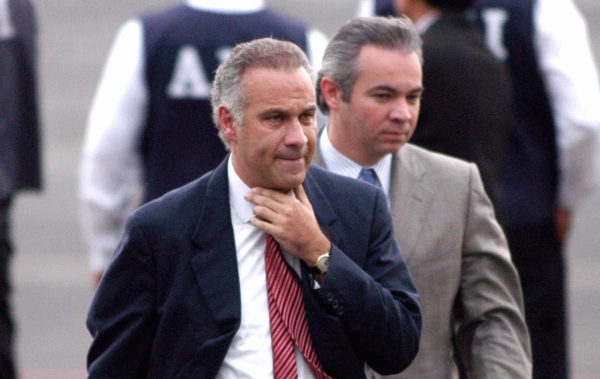 Abogado de EPN, Juan Collado compró departamentos de lujo y aeronaves a través de Andorra