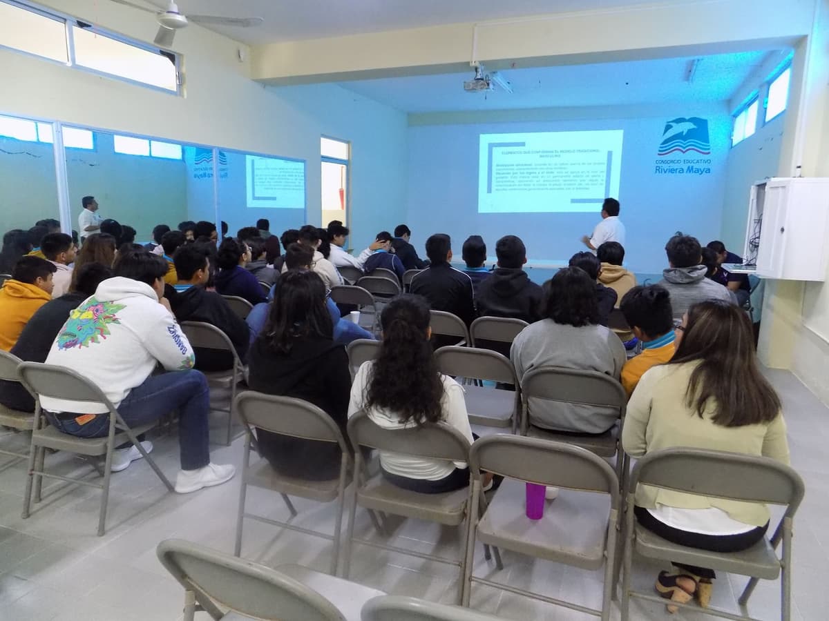 Denuncian ante la Fiscalía al Consorcio Educativo Riviera Maya por bullying contra alumna