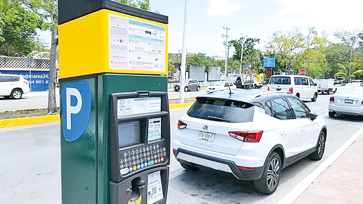 ¡Playa sin parquímetros! El hartazgo contra PlayaParq une a los playenses