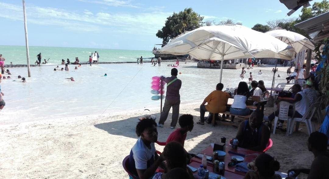 Denuncian empresarios de Calderitas extorsiones telefónicas por derecho de piso