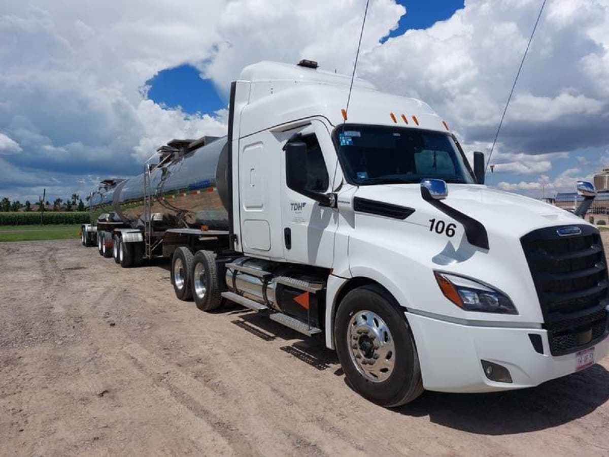 Menonitas de Chihuahua envían pipa con agua a Nuevo León