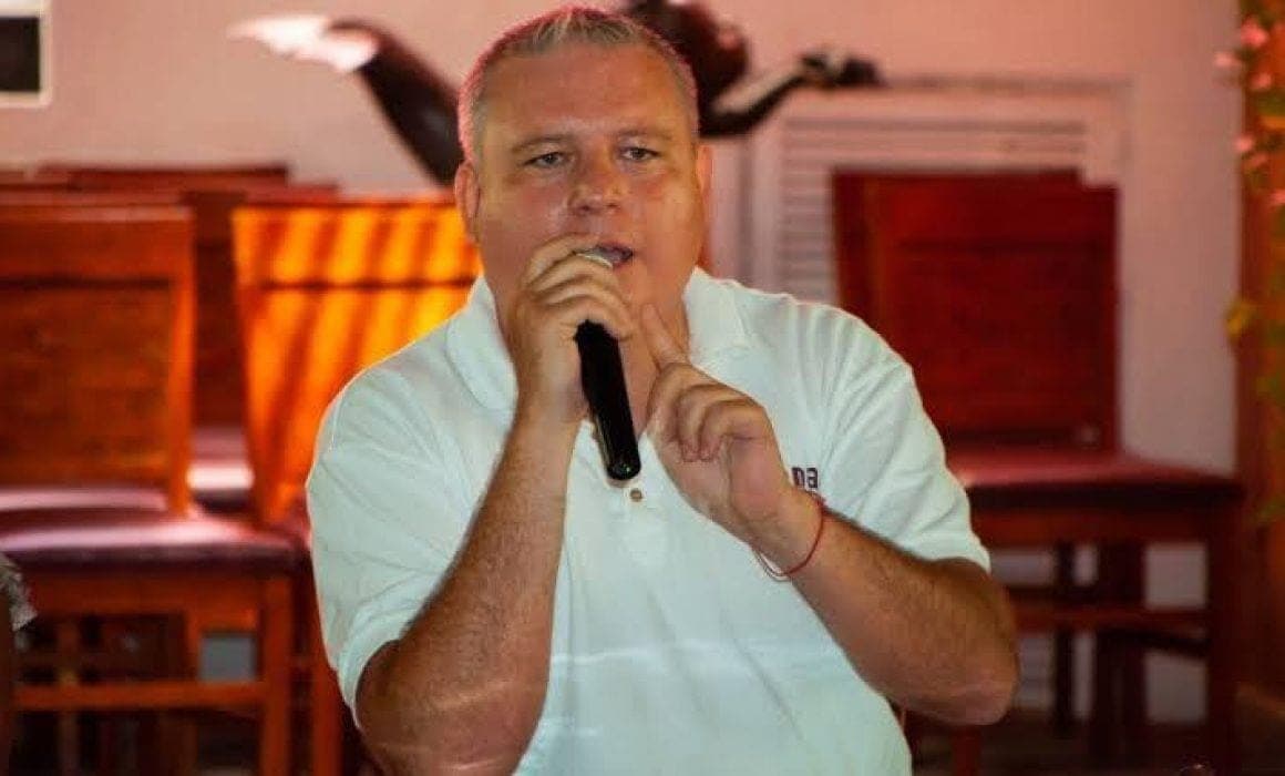 Ejecutan a líder morenista durante balacera en restaurante Sonora Grill de Guadalajara