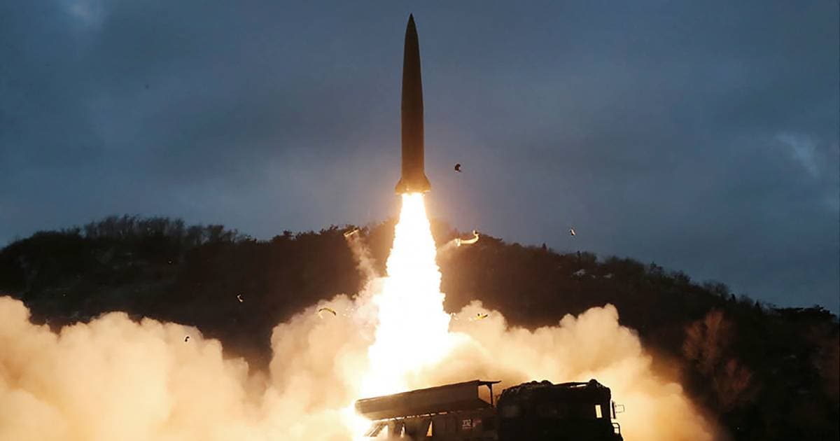 Corea del Sur responde a ataque de Pyongyang y lanza tres misiles balísticos