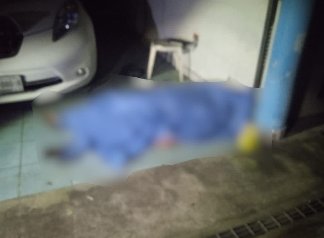 Hombre fallece tras ser electrocutado por su propio coche