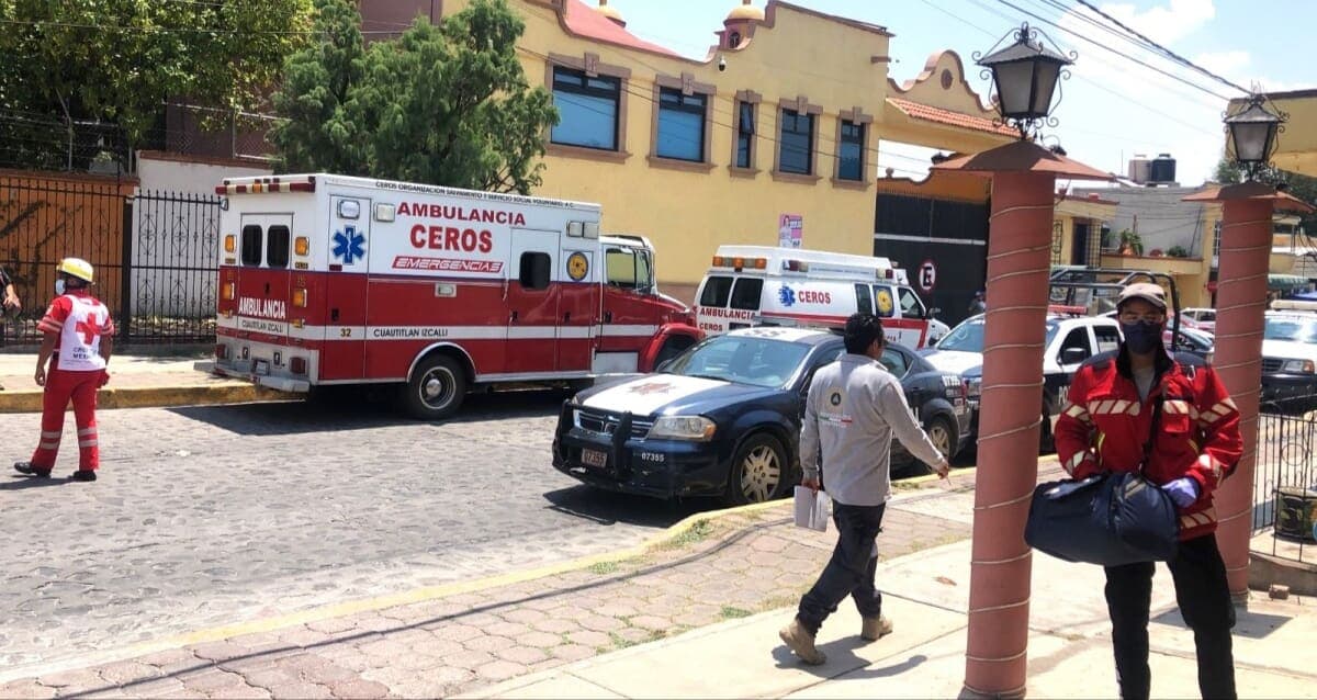 Novio y 109 invitados se intoxican con banquete de boda en Edomex