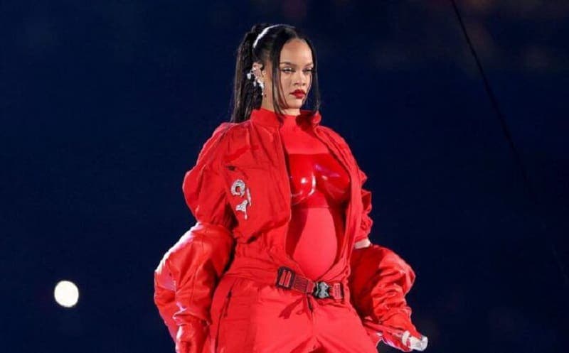 Rihanna se convierte en madre por segunda vez