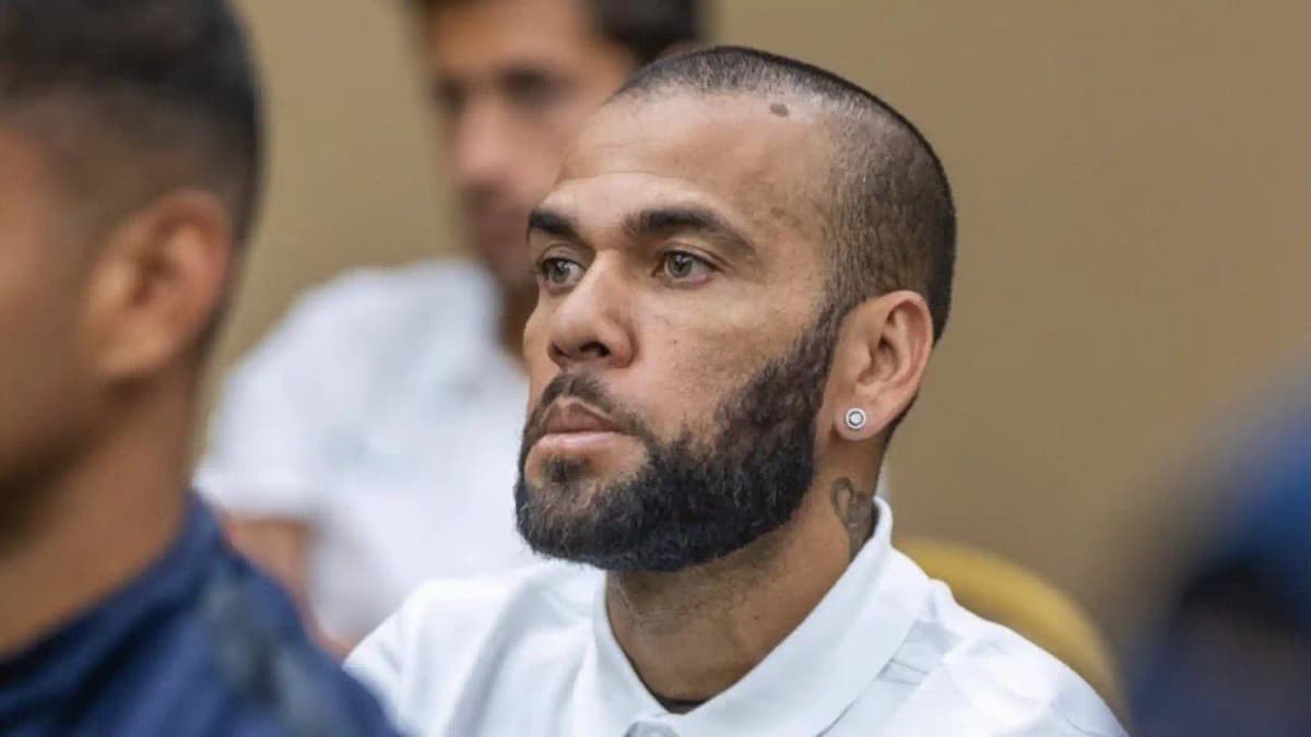 Fiscalía de Barcelona pide nueve años de cárcel para Dani Alves por la agresión sexual a una joven en la discoteca Sutton