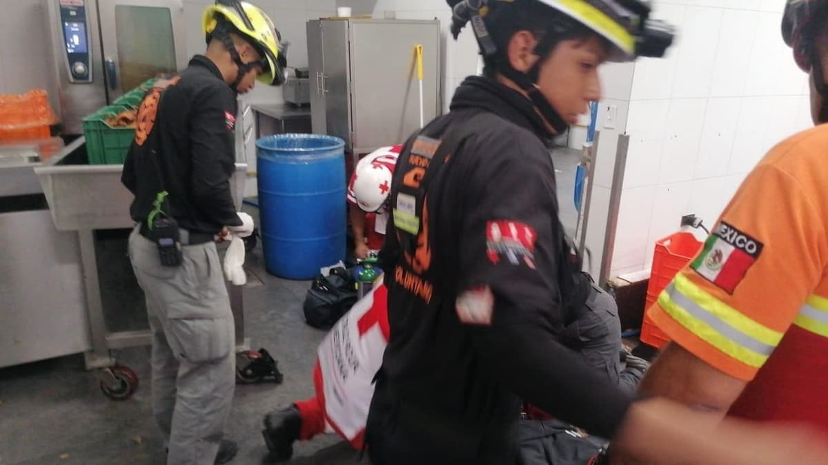 Hombre muere prensado en máquina donde hacen chicharrones en NL