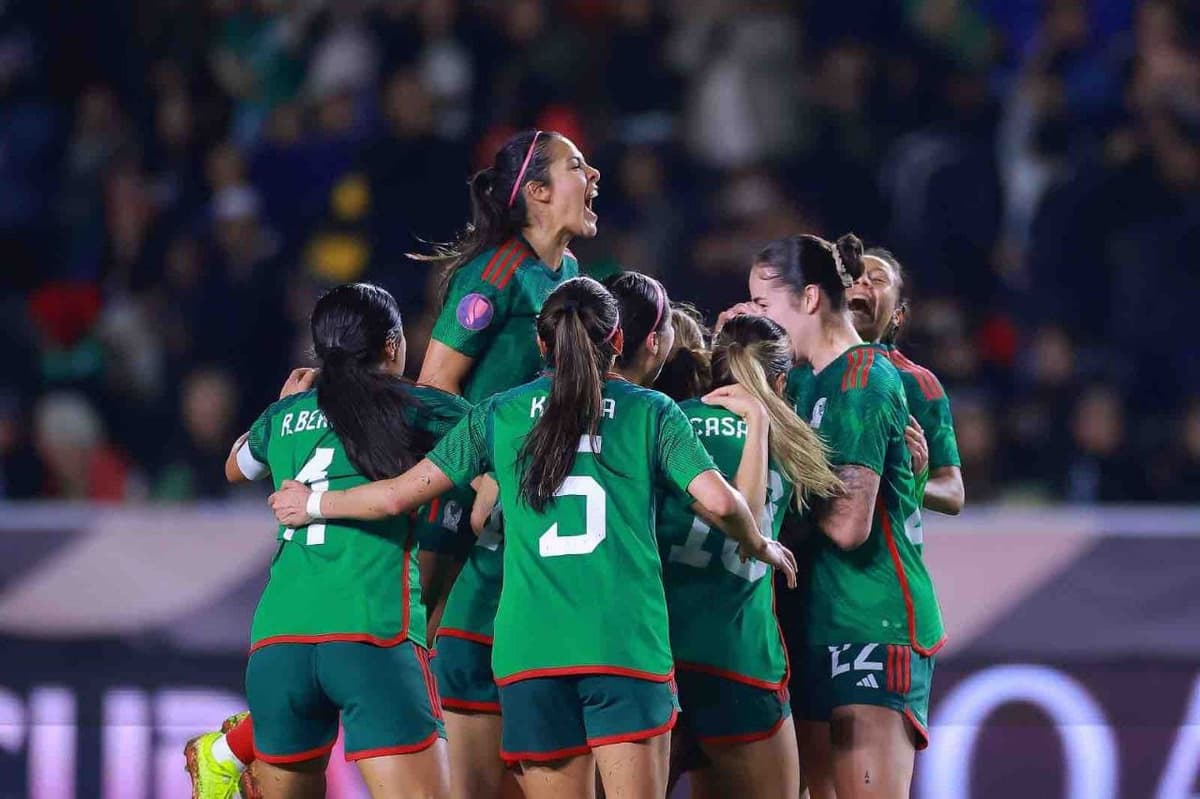 Selección Mexicana femenil de futbol logra histórico triunfo al vencer a Estados Unidos