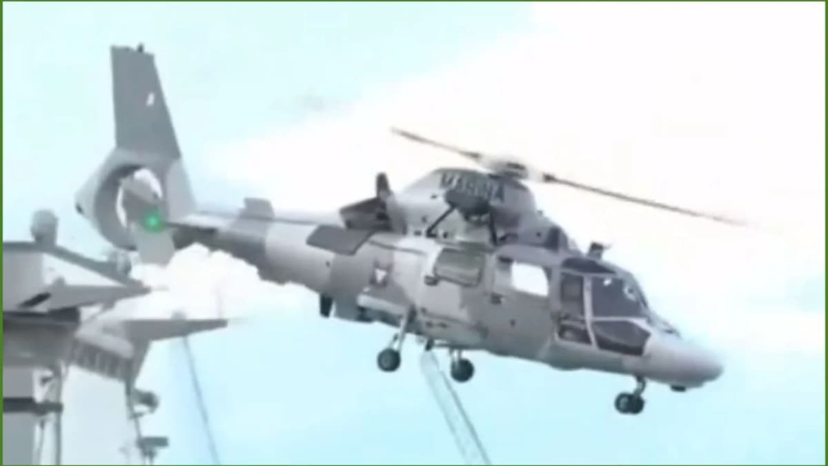 VIDEO: Helicóptero de la Marina se desploma en Michoacán