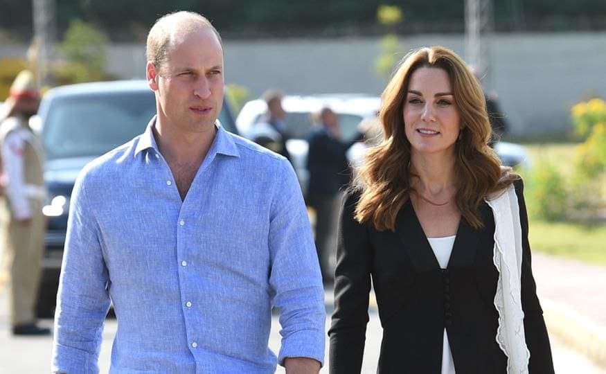Video: Kate Middleton reaparece junto al príncipe Guillermo