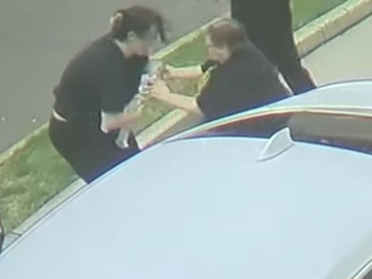 VIDEO: Gerente de un Taco Bell evita que bebé se asfixiara: "Salvó la vida de mi hijo"