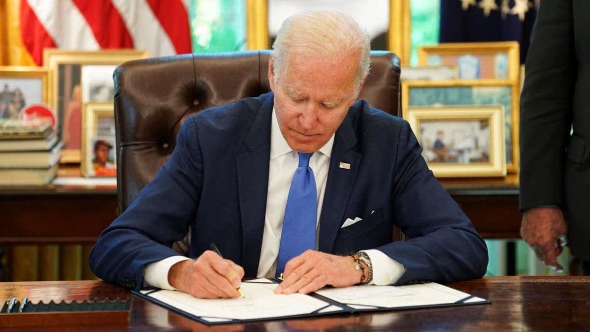 Joe Biden firma el proyecto de ley para prohibir TikTok en Estados Unidos